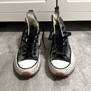 Converse Chuck Taylor’s